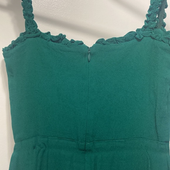 Reformation Dress - emerald green Wilshire Ruffle - Picture 6 of 8